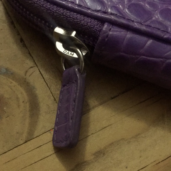 Danier Heart Coin Purse - Picture 2 of 5